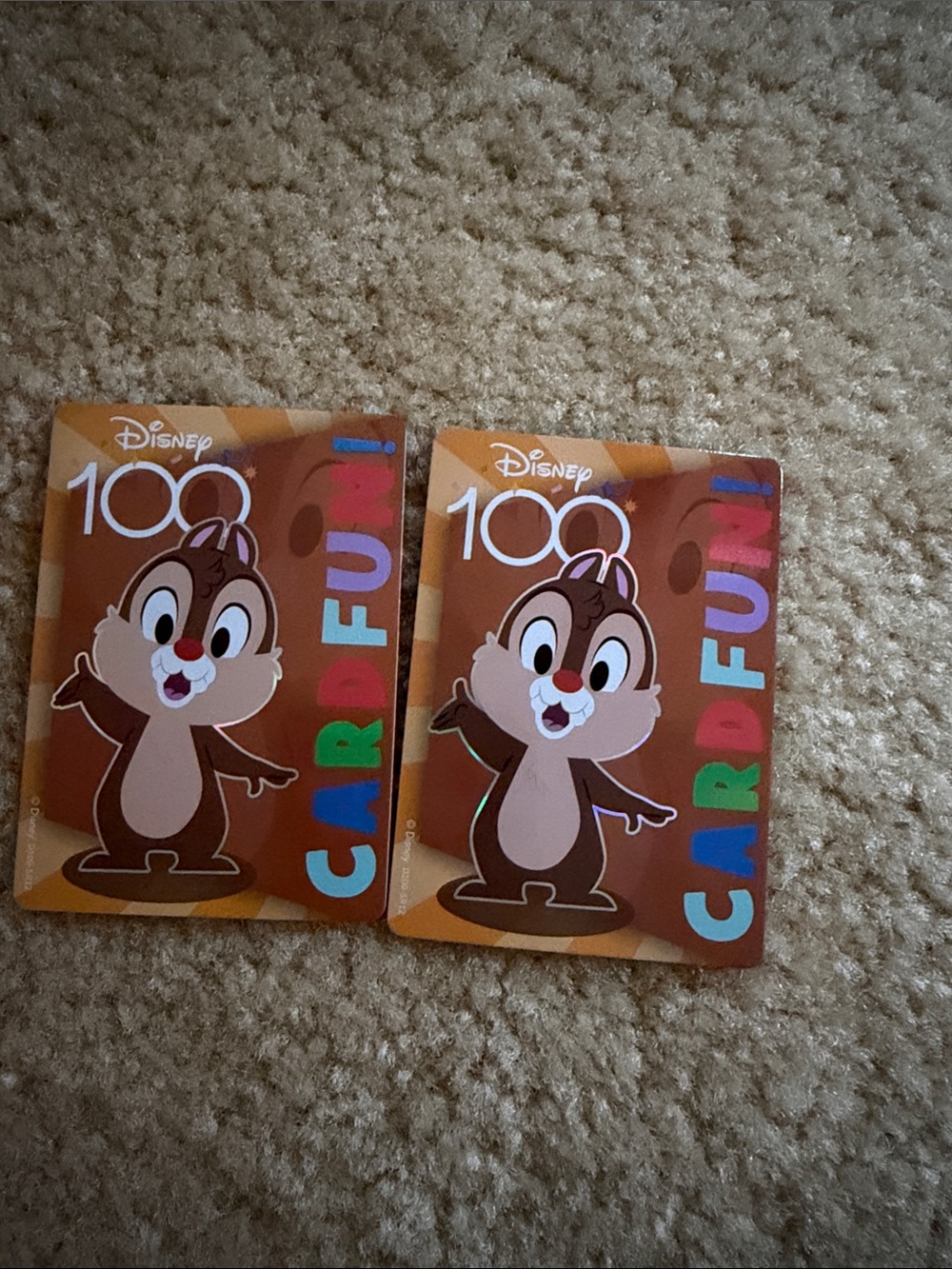 Disney Chip 'n' Dale Colorful Brown Card Fun Pack